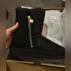 UGG Bailey Zip Short